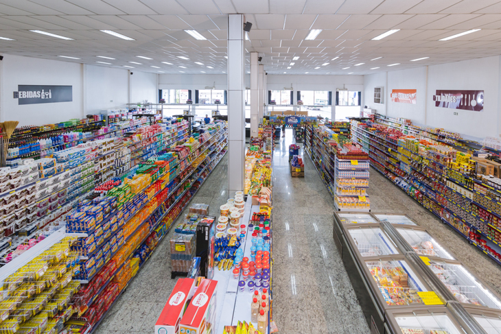 Vista interna superior do Supermercado Grizon